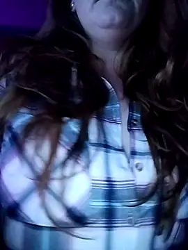 LunaaLovely online show from February 25, 2026, 6:12 am