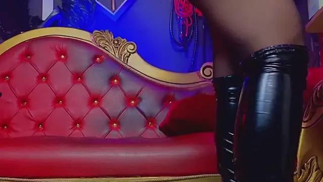 PerlaDivaio online show from January 13, 2025, 2:00 pm