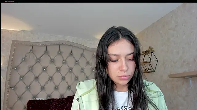 Snapshot of dayra_angels chatting on January 9, 2025, 1:18 am dayra angels online show from January 9, 2025, 1:18 am