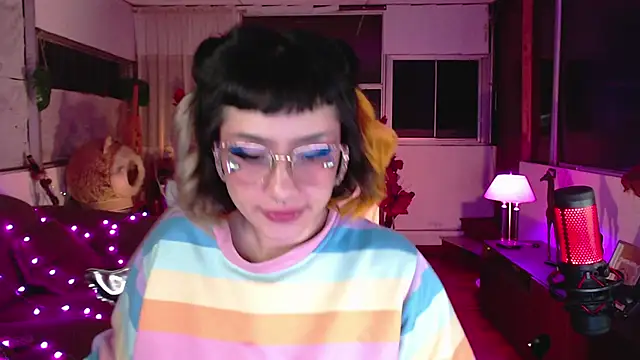 Snapshot of Aquamarinebubble chatting on March 20, 2025, 4:51 am Aquamarinebubble online show from March 20, 2025, 4:51 am