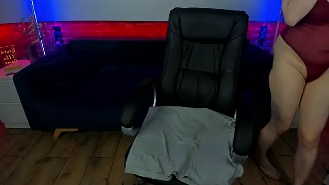 Kamilla Hot online show from March 6, 2025, 4:08 am