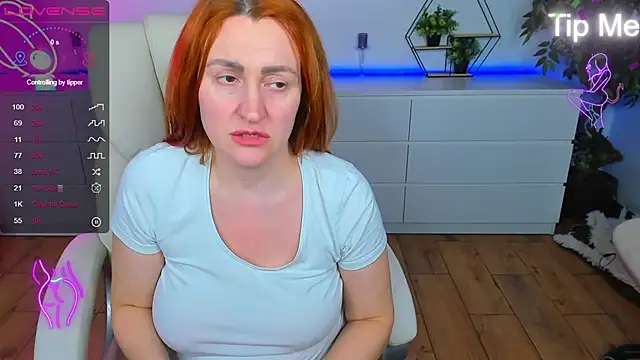 Kamilla Hot online show from November 14, 2025, 6:28 pm