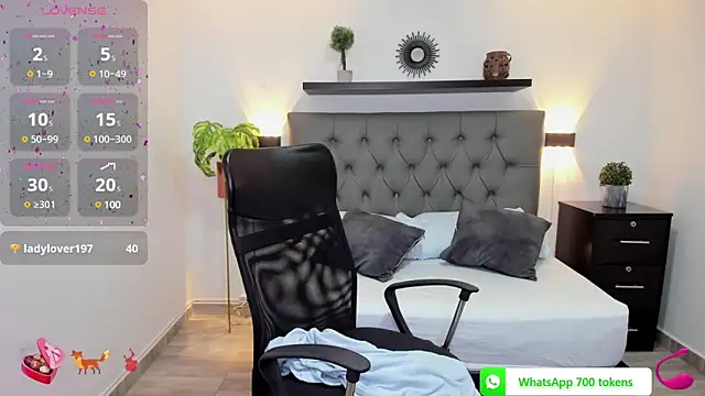 isabella florez online show from March 5, 2025, 3:18 pm