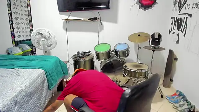 Snapshot of Zack_falcon chatting on February 25, 2025, 11:11 pm Zack falcon online show from February 25, 2025, 11:11 pm