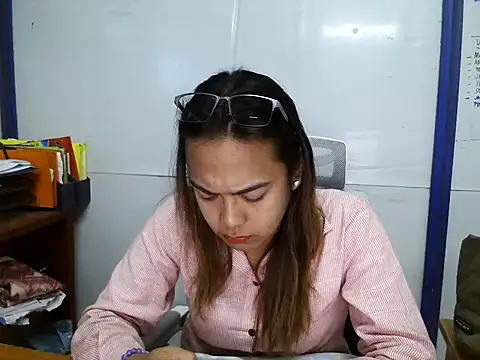 Your PrettyGirlxxx online show from February 27, 2025, 12:32 am