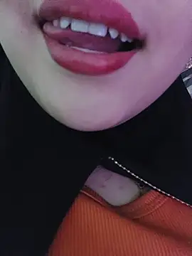 Snapshot of Hana___ chatting on June 26, 2026, 9:52 pm Hana online show from June 26, 2026, 9:52 pm