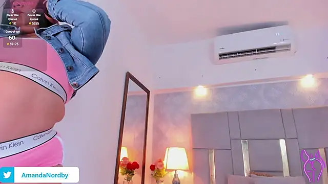 Snapshot of AmandaNordby_ chatting on January 19, 2025, 10:06 pm AmandaNordby online show from January 19, 2025, 10:06 pm