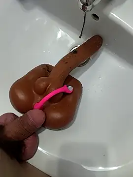 Snapshot of Latin_AssBreaker chatting on January 8, 2026, 3:20 am Latin AssBreaker online show from January 8, 2026, 3:20 am