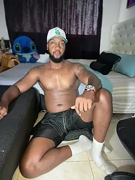 blackdrey18 online show from June 16, 2026, 12:52 pm