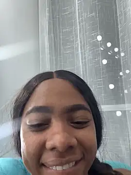 Snapshot of Niyirey1 chatting on September 25, 2025, 1:31 am Niyirey1 online show from September 25, 2025, 1:31 am