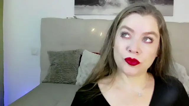 Snapshot of PetersEmily chatting on December 12, 2024, 9:37 pm PetersEmily online show from December 12, 2024, 9:37 pm