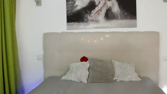 Snapshot of PetersEmily chatting on February 6, 2025, 3:09 pm PetersEmily online show from February 6, 2025, 3:09 pm