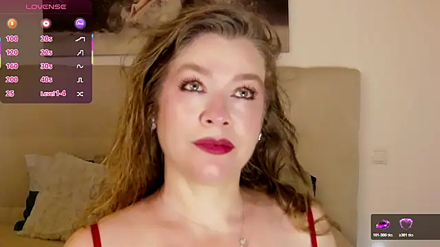 Snapshot of PetersEmily chatting on July 19, 2026, 9:51 pm PetersEmily online show from July 19, 2026, 9:51 pm