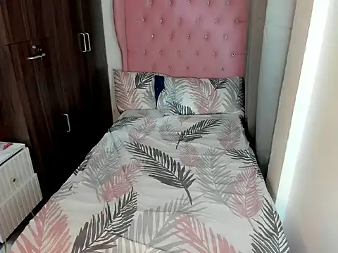 Snapshot of Arkangelxx chatting on January 14, 2025, 6:28 pm Arkangelxx online show from January 14, 2025, 6:28 pm