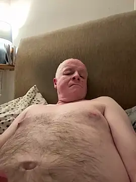 Snapshot of locallad88 chatting on February 5, 2025, 8:35 pm locallad88 online show from February 5, 2025, 8:35 pm