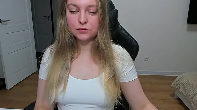 Snapshot of stacy_miracle chatting on February 3, 2026, 4:12 pm stacy miracle online show from February 3, 2026, 4:12 pm