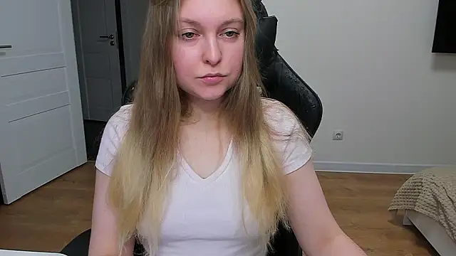 Snapshot of stacy_miracle chatting on February 13, 2026, 4:14 pm stacy miracle online show from February 13, 2026, 4:14 pm