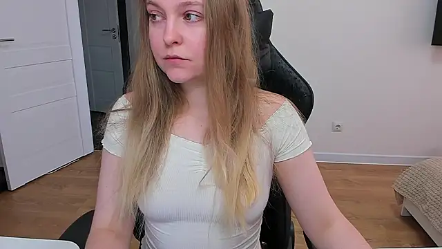 Snapshot of stacy_miracle chatting on February 24, 2026, 2:15 pm stacy miracle online show from February 24, 2026, 2:15 pm