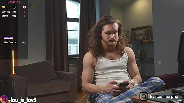 Snapshot of Louis_Karlos chatting on November 9, 2025, 10:02 am Louis Karlos online show from November 9, 2025, 10:02 am