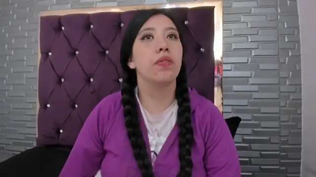 Snapshot of AntoneellaF chatting on March 14, 2025, 8:53 am AntoneellaF online show from March 14, 2025, 8:53 am