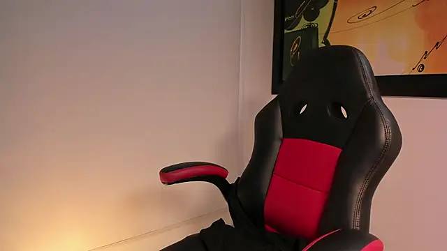 madelaine blosson online show from September 29, 2025, 12:32 pm