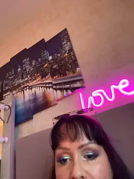 Lolaley2 online show from October 25, 2025, 1:29 pm