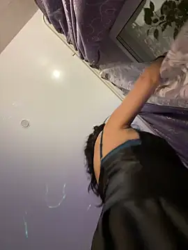 Lolaley2 online show from January 13, 2026, 4:34 pm