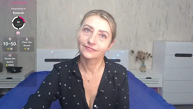 Snapshot of ZoeGrant chatting on February 8, 2025, 7:05 pm ZoeGrant online show from February 8, 2025, 7:05 pm