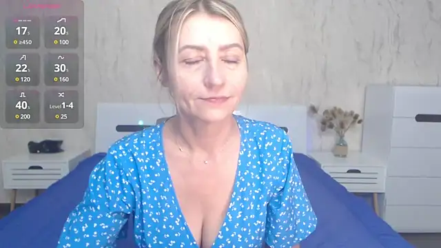 Snapshot of ZoeGrant chatting on February 15, 2025, 8:43 pm ZoeGrant online show from February 15, 2025, 8:43 pm