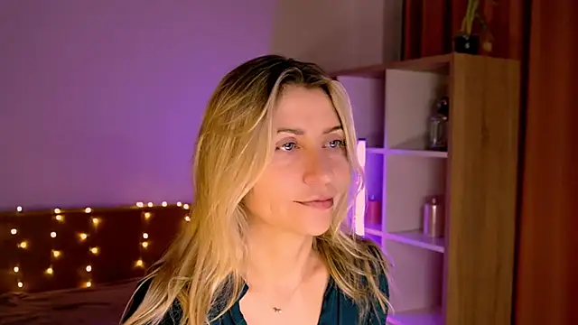 ZoeGrant online show from March 14, 2026, 6:30 am