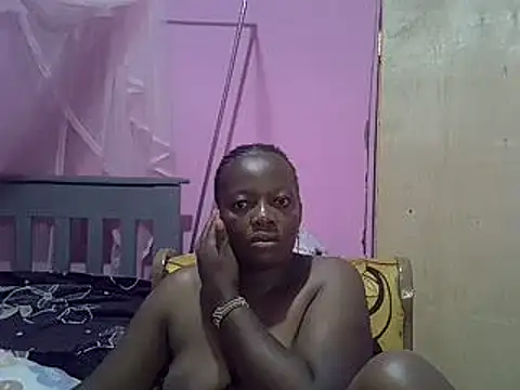 Snapshot of Ebonyceline chatting on March 6, 2025, 10:47 pm Ebonyceline online show from March 6, 2025, 10:47 pm