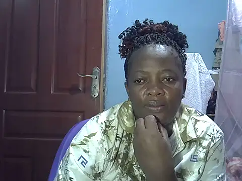 Snapshot of Ebonyceline chatting on April 21, 2026, 7:39 pm Ebonyceline online show from April 21, 2026, 7:39 pm