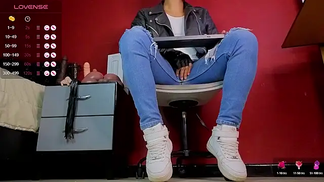 Snapshot of TomLover_12 chatting on October 29, 2025, 1:52 am TomLover 12 online show from October 29, 2025, 1:52 am