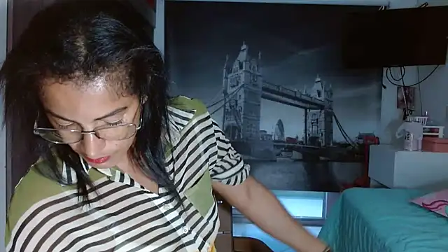 kateleyagrey online show from January 24, 2025, 10:51 pm