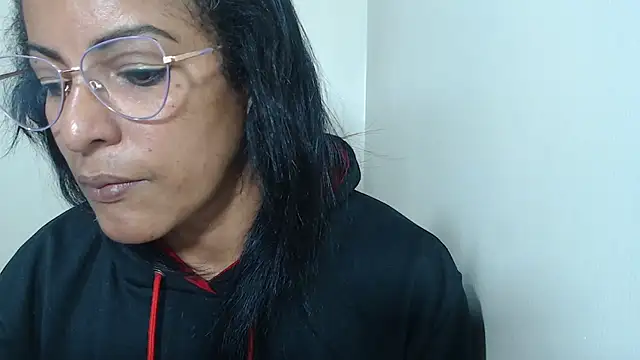 Snapshot of kateleyagrey chatting on June 14, 2026, 2:30 pm kateleyagrey online show from June 14, 2026, 2:30 pm