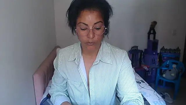 kateleyagrey online show from July 28, 2026, 6:20 pm