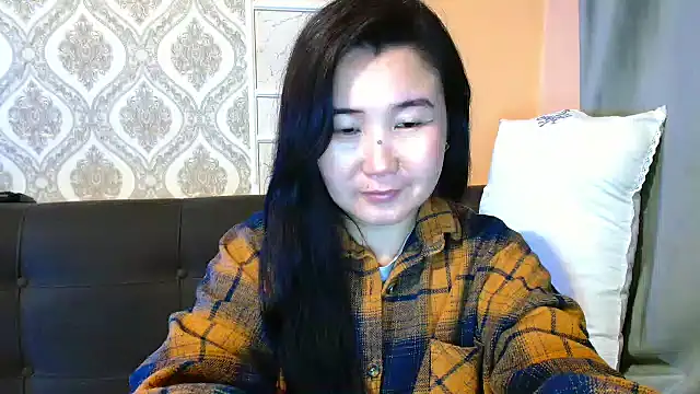 Snapshot of Bet_Lu chatting on December 22, 2024, 4:27 pm Bet Lu online show from December 22, 2024, 4:27 pm