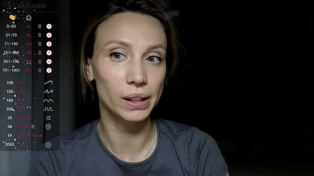 Snapshot of Alice_Wonders chatting on July 25, 2026, 8:50 pm Alice Wonders online show from July 25, 2026, 8:50 pm
