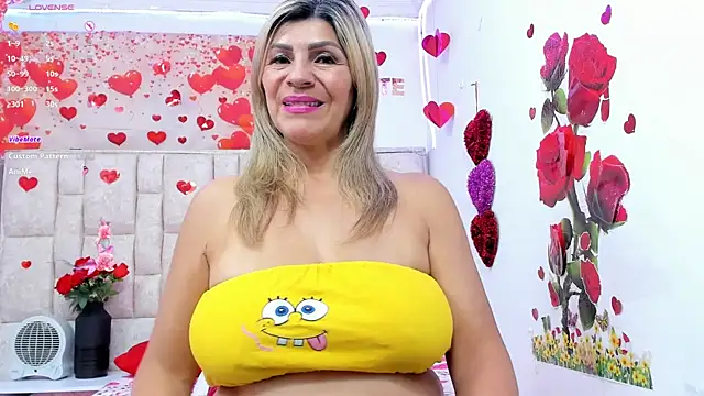 Snapshot of Celeste_Lincon chatting on July 25, 2026, 1:25 am Celeste Lincon online show from July 25, 2026, 1:25 am
