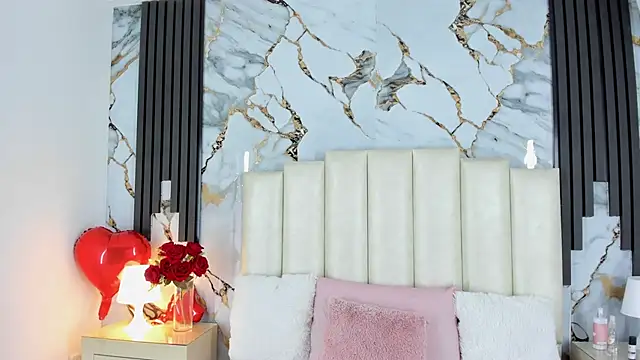 lulumars online show from February 24, 2025, 4:05 am