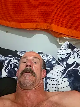 strollnrg069 online show from May 6, 2026, 7:41 pm