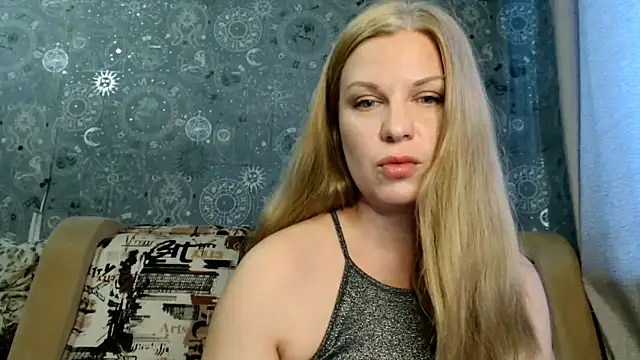 BlondeFox online show from June 18, 2026, 3:07 am