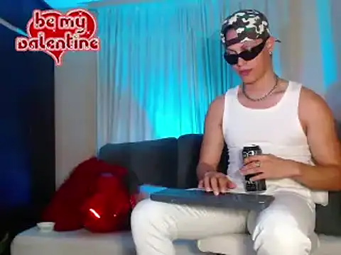 DavidNeill online show from February 15, 2025, 8:44 am