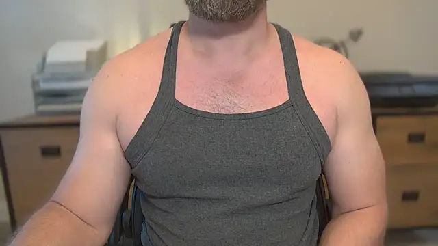 Snapshot of Mister_Dilf chatting on June 3, 2026, 2:33 pm Mister Dilf online show from June 3, 2026, 2:33 pm