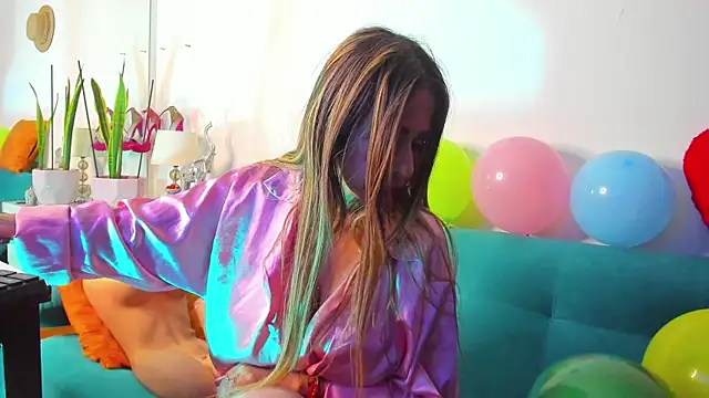 Snapshot of Victoria_Jonness chatting on February 15, 2025, 5:09 am Victoria Jonness online show from February 15, 2025, 5:09 am