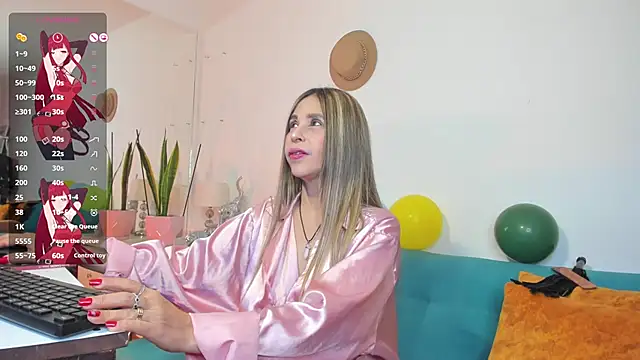 Snapshot of Victoria_Jonness chatting on March 18, 2025, 7:10 pm Victoria Jonness online show from March 18, 2025, 7:10 pm