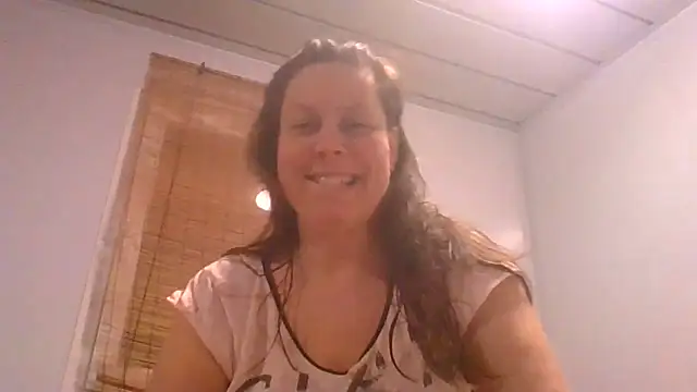 fulloferotic online show from April 28, 2026, 2:27 am