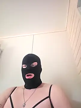 Snapshot of Papiercedbisex chatting on April 3, 2026, 12:36 pm Papiercedbisex online show from April 3, 2026, 12:36 pm