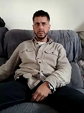 LoGaNfree88 online show from January 8, 2025, 11:43 am