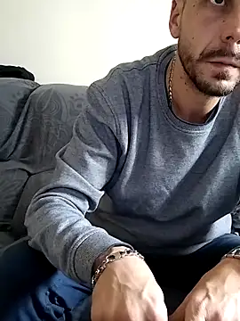 LoGaNfree88 online show from February 18, 2025, 10:05 am